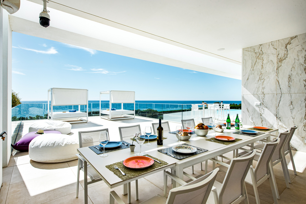 Villa Mar - 5 bedroom holiday villa to rent in Praia da Luz - Algarve
